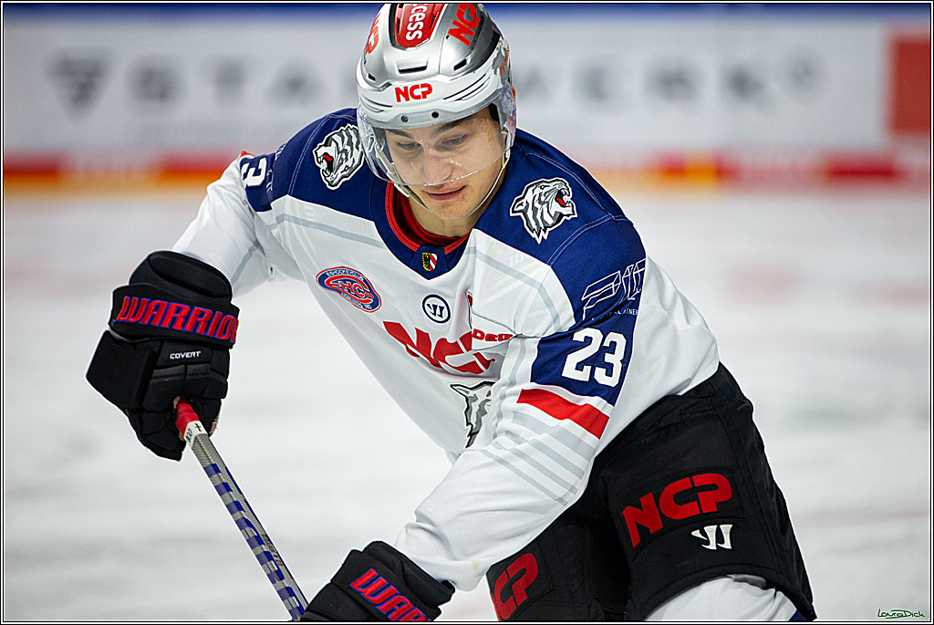 PENNY DEL; Koelner Haie- Nuernberger Ice Tigers; Koeln, 18.11.2022